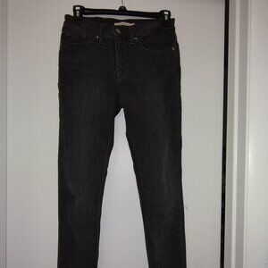 Levi’s 311 Shaping Skinny Jeans | Size 26 | Black Stretch Denim